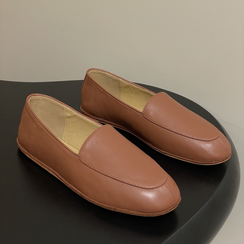 L0r0 P1ana loafers
